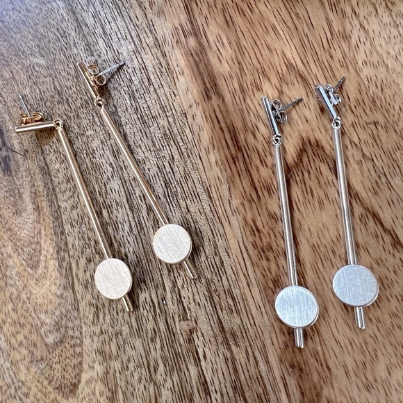 Brushed Metal Dangle Disc Earrings - Picture 15 of 16